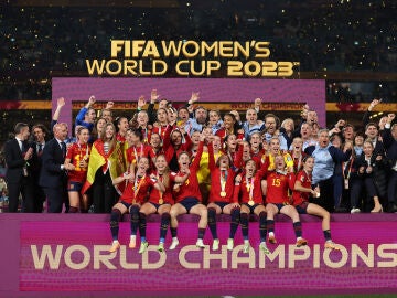 Las jugadoras de la Selección Española celebran su triunfo en el Mundial de Fútbol 2023