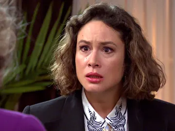 Victoria se enfrenta a su madre tras perder a Diana: “¡Me has arruinado la vida!” Victoria se enfrenta a su madre tras perder a Diana: “¡Me has arruinado la vida!”