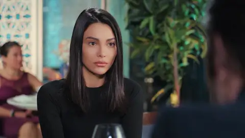 Himli lleva a la fuerza a Leyla a un restaurante y la amenaza: “Tú siempre serás mía” Himli lleva a la fuerza a Leyla a un restaurante y la amenaza: “Tú siempre serás mía”