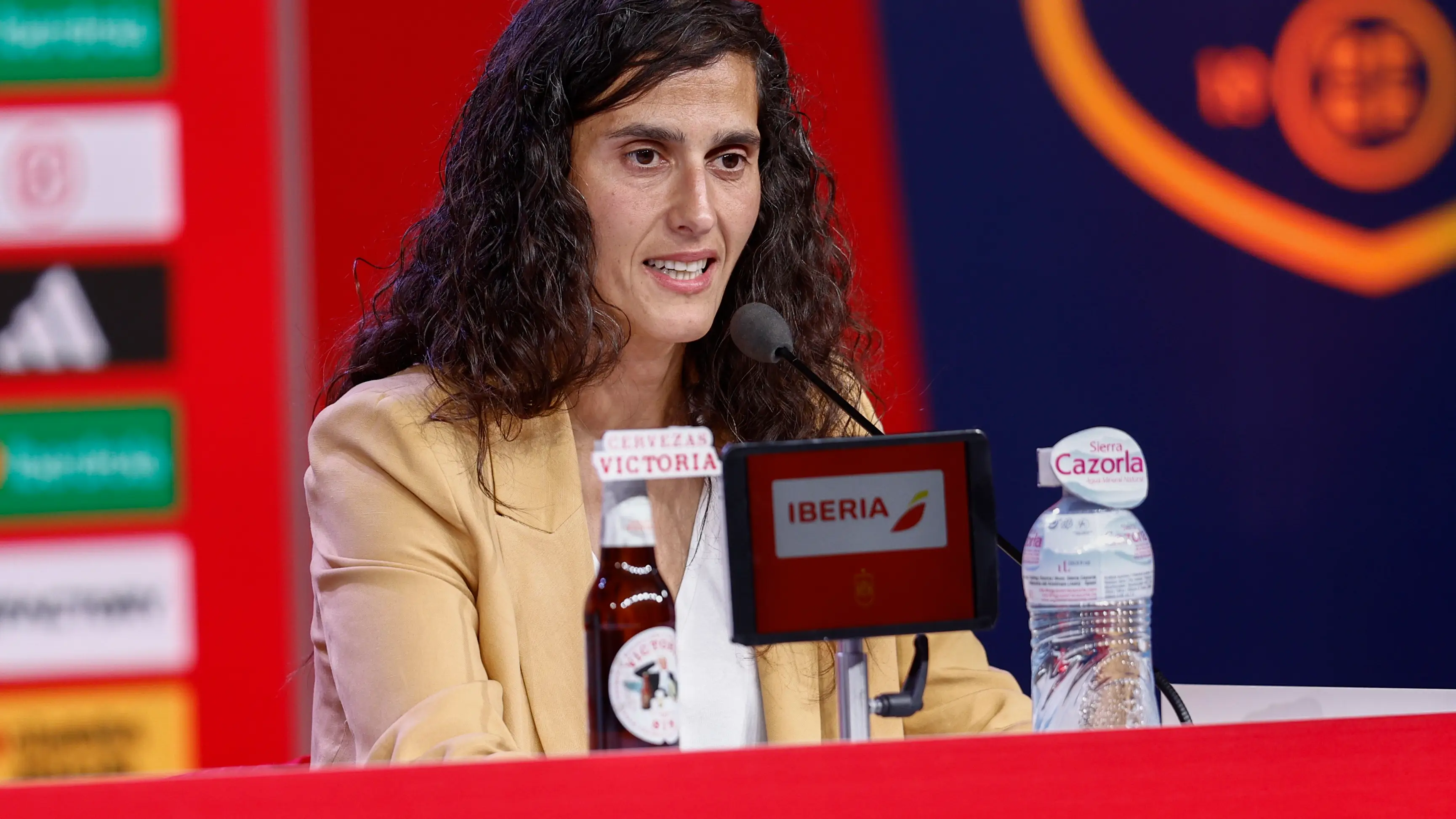 Montse Tomé en su presentación como entrenadora de la Selección Femenina de Fútbol Montse Tomé en su presentación como entrenadora de la Selección Femenina de Fútbol