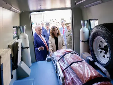 La Comunidad de Madrid envía una ambulancia blindada a Ucrania para ayudar en la zona de guerra La Comunidad de Madrid envía una ambulancia blindada a Ucrania para ayudar en la zona de guerra
