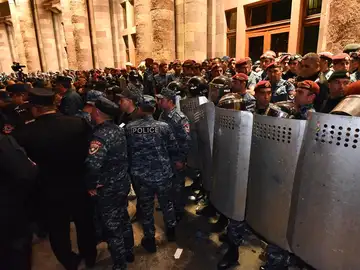 Enfrentamiento entre Armenia y Azerbaiyán Enfrentamiento entre Armenia y Azerbaiyán