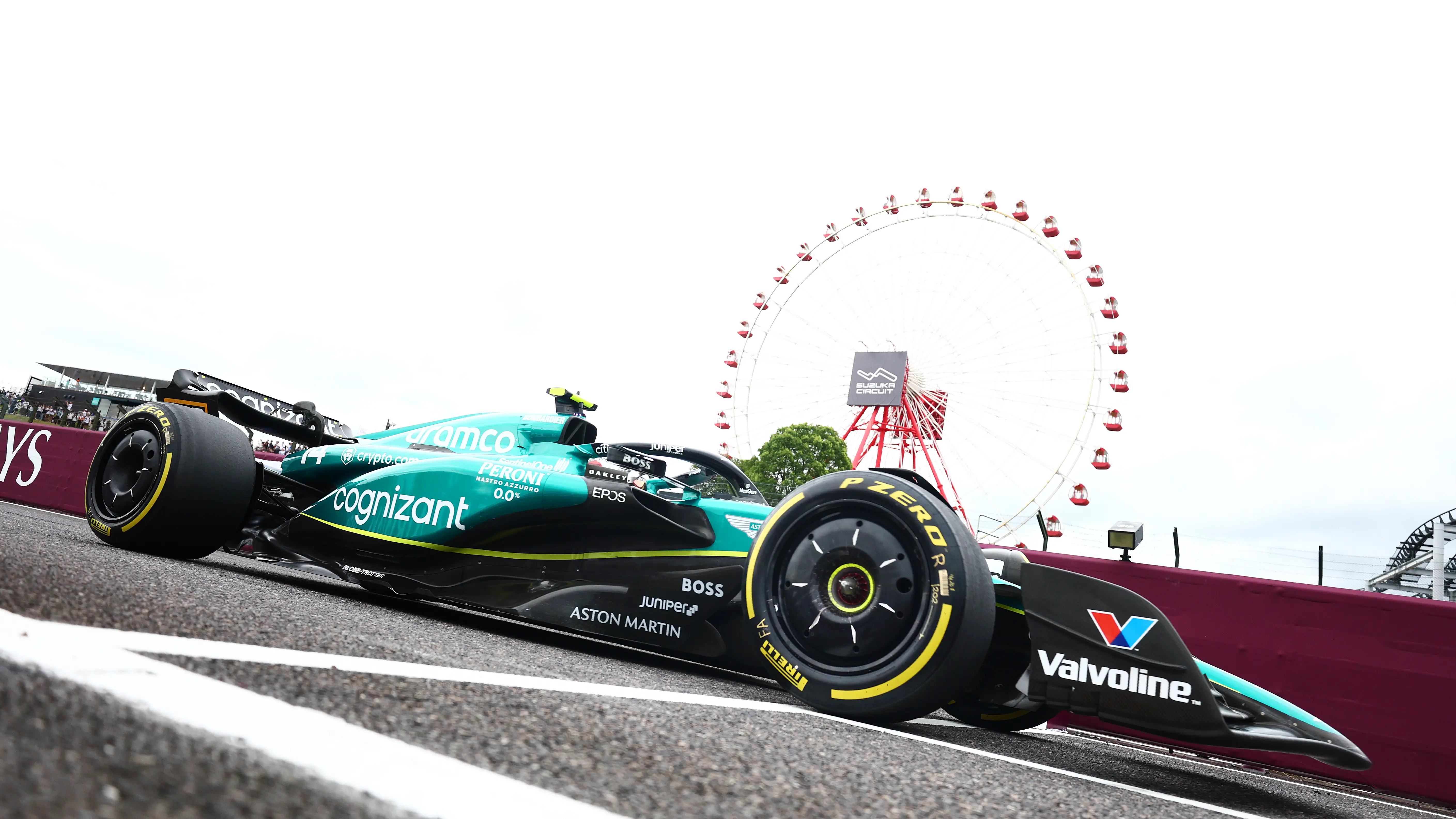 Fernando Alonso, en Suzuka con el Aston Martin Fernando Alonso, en Suzuka con el Aston Martin