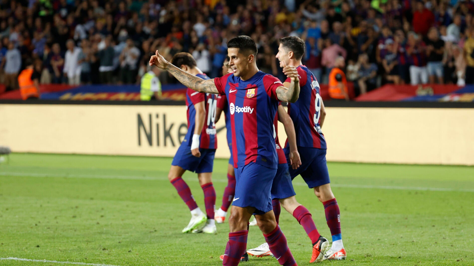 El Barça Remonta Un 0-2 En 8 Minutos Ante El Celta Y Dormirá Líder A La ...