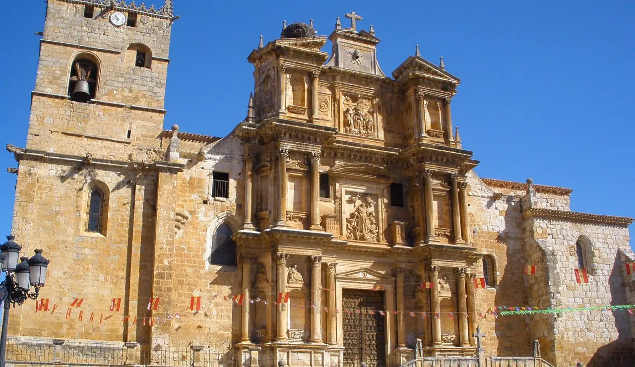 Iglesia de Santa María (Gumiel de Izán)