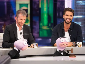 Pablo Motos rescata la serie inédita de Maxi Iglesias en El Hormiguero Pablo Motos rescata la serie inédita de Maxi Iglesias en El Hormiguero