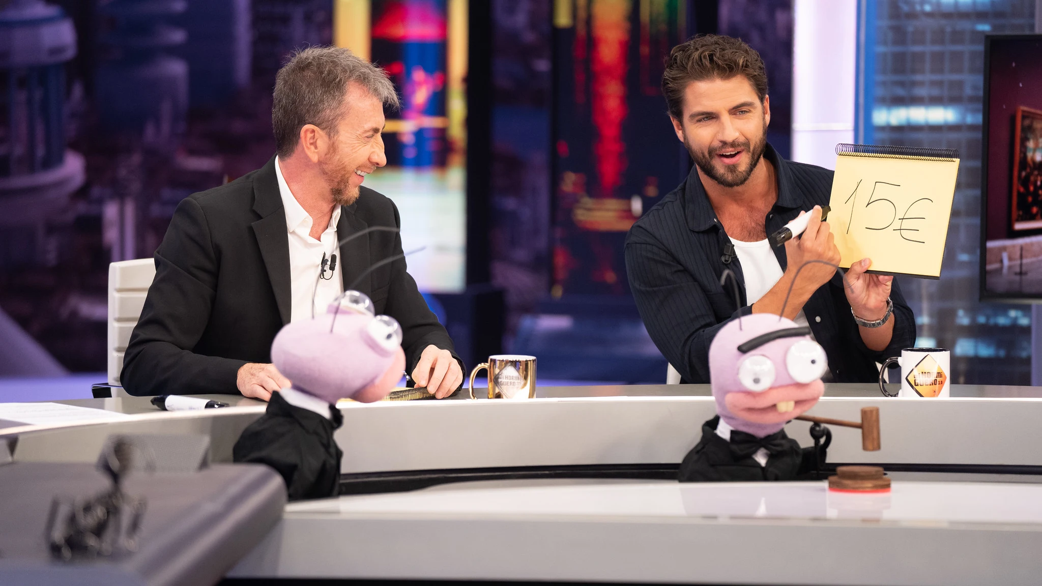 El examen de Maxi Iglesias como experto en arte: "Me he pasado mucho, ¿no?" El examen de Maxi Iglesias como experto en arte: "Me he pasado mucho, ¿no?"