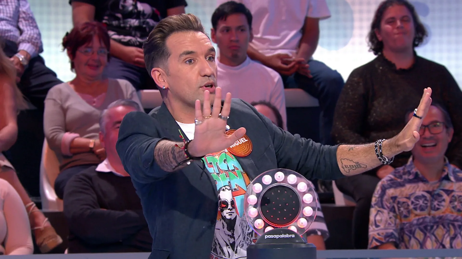 Miguel Lago tira del lado emocional para conseguir el juego de Pasapalabra: “Se lo quitáis a mis hijos” Miguel Lago tira del lado emocional para conseguir el juego de Pasapalabra: “Se lo quitáis a mis hijos”