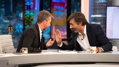 Juan del Val, sobre su relación con su madre: "No es fácil ser alguien débil al lado de ella" Juan del Val, sobre su relación con su madre: "No es fácil ser alguien débil al lado de ella"