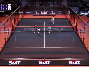 Colosal salida de pista de Ari Sánchez en la final Madrid Master del World Padel Tour 