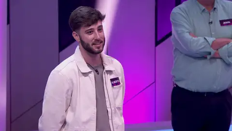 Así empieza el cuarto programa de The Floor: Alberto, en el punto de mira de sus compañeros Así empieza el cuarto programa de The Floor: Alberto, en el punto de mira de sus compañeros