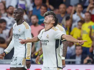 Brahim celebra su primer gol de la temporada Brahim celebra su primer gol de la temporada