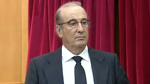 El incidente de Francis Franco en el aeropuerto de Barajas: "La Guardia Civil le pidió que abriera la maleta" El incidente de Francis Franco en el aeropuerto de Barajas: "La Guardia Civil le pidió que abriera la maleta"