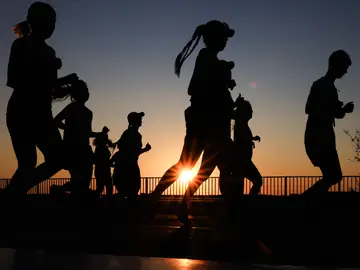 Corredores de una maratón Corredores de una maratón