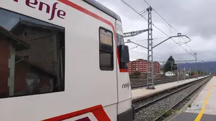 Imagen de archivo de un tren de Renfe Cercanías Imagen de archivo de un tren de Renfe Cercanías