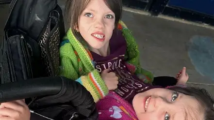 Las hermanas siamesas 