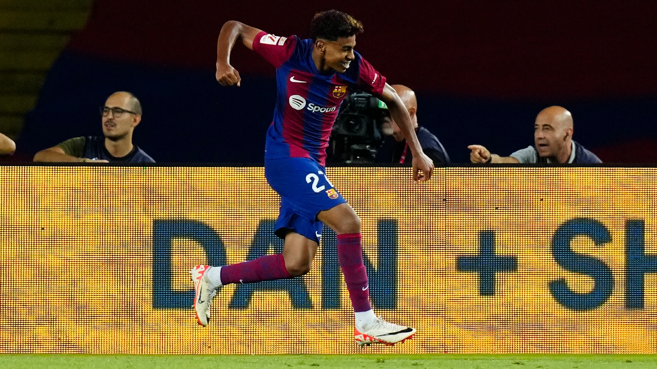Lamine Yamal celebra un gol con el FC Barcelona Lamine Yamal celebra un gol con el FC Barcelona