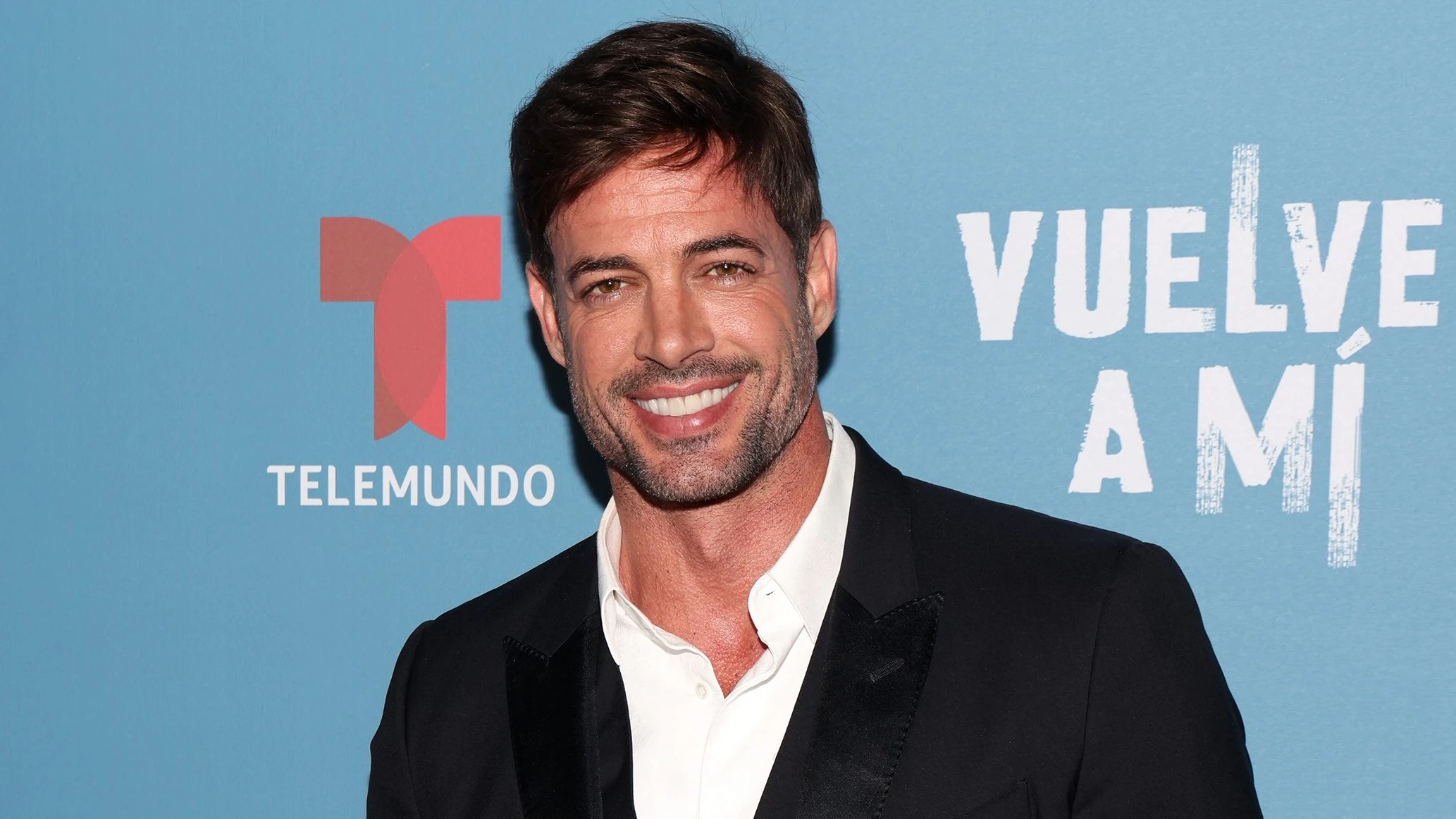 William Levy presentando su telenovela Vuelve a mí en Miami William Levy presentando su telenovela Vuelve a mí en Miami