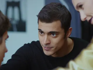 Yiğit consigue que Erim comprenda su sufrimiento: “Yo acabo de encontrar a mis padres” Yiğit consigue que Erim comprenda su sufrimiento: “Yo acabo de encontrar a mis padres”