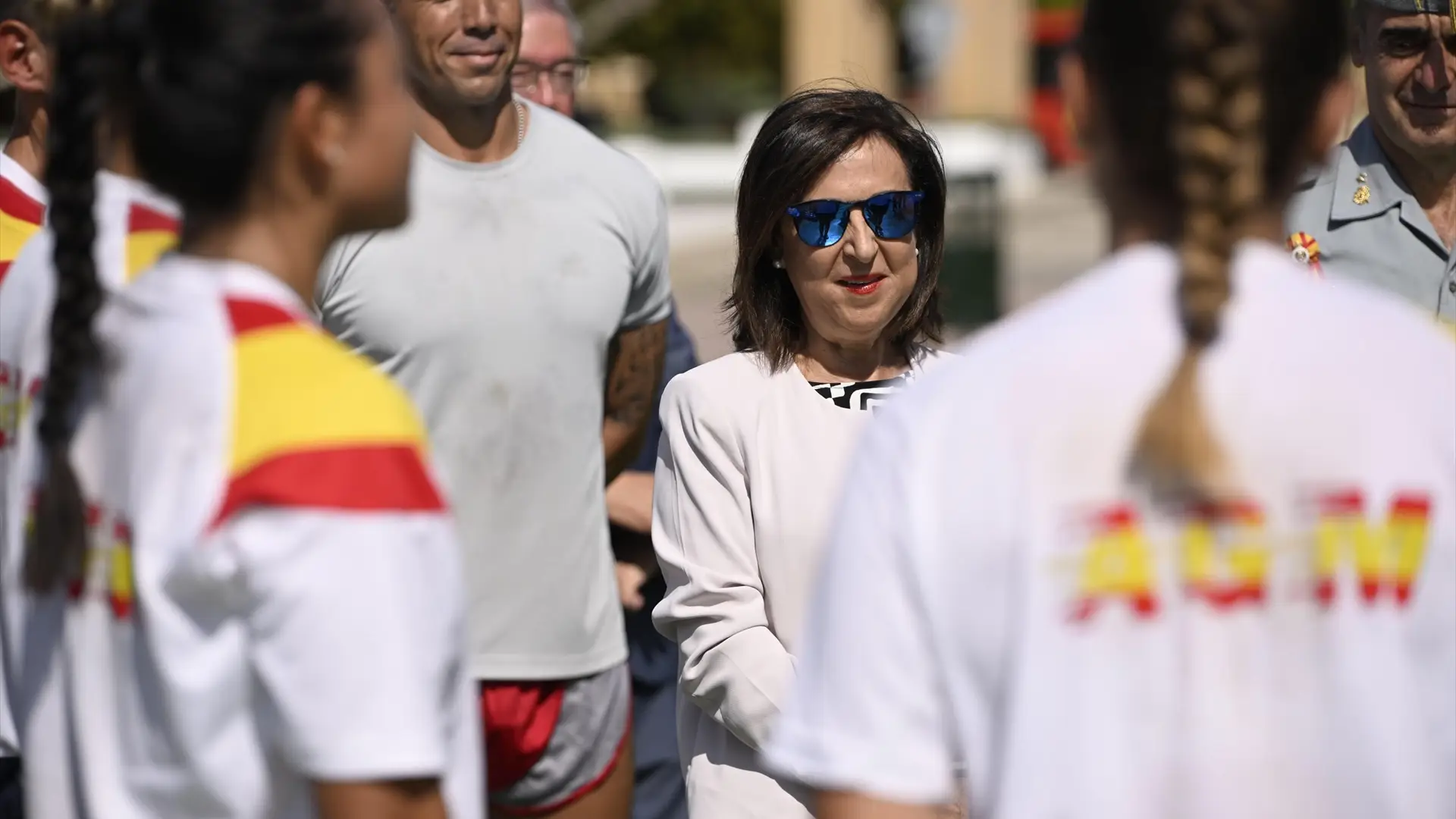 Margarita Robles visita la Base A&eacute;rea de Zaragoza y la Academia General Militar