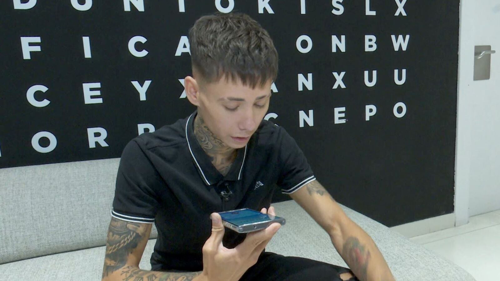 Así es la oferta de trabajo que una empresa le ha hecho a Nano en directo en Espejo Público