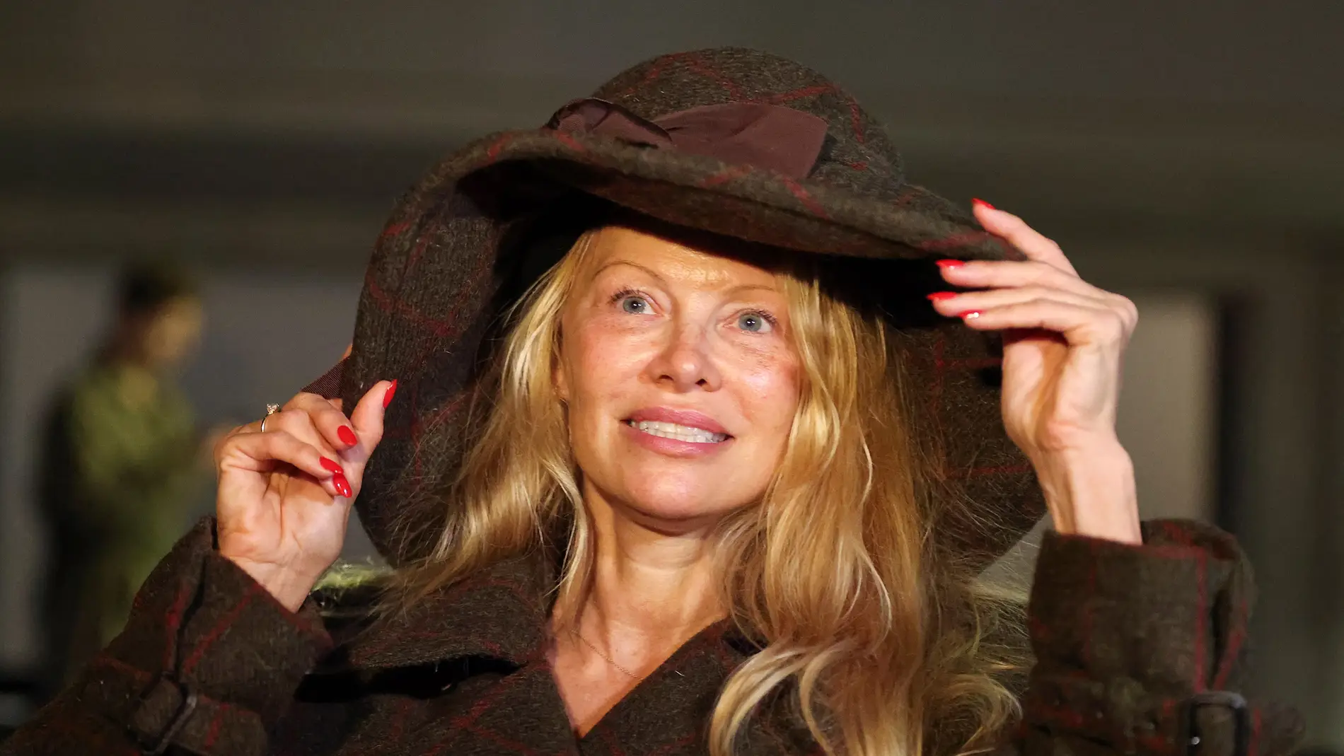 Pamela Anderson en el desfile de Vivienne Westwood en la Semana de la Moda de París