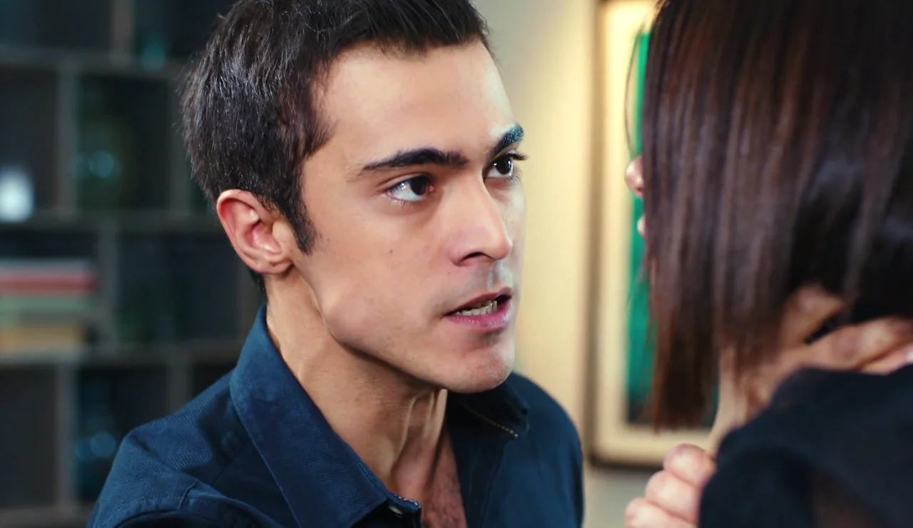 ¡Yiğit se enfrenta a Şahika y saca la cara por su madre!: “Déjate de amenazas o te mato”