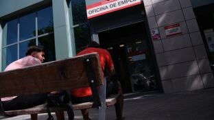 Fachada de una oficina del SEPE en Madrid