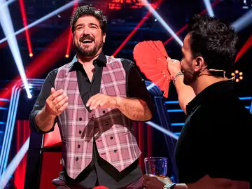 Orozco y Luis Fonsi en La Voz Orozco y Luis Fonsi en La Voz