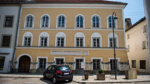 Edificio en el que se encuentra la casa natal de Hitler Edificio en el que se encuentra la casa natal de Hitler