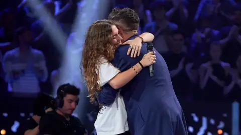 Pablo López y Lucía Campa en La Voz Pablo López y Lucía Campa en La Voz