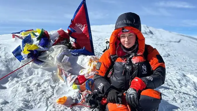 Anna Gutu en la cima del K2 Anna Gutu en la cima del K2
