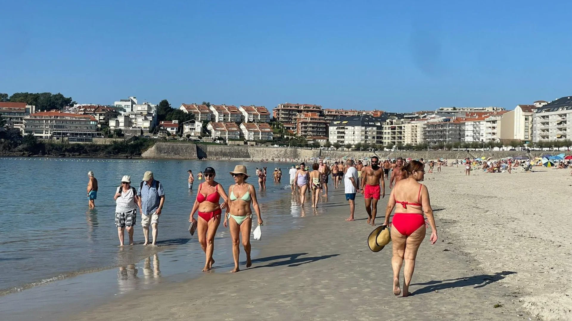 Galicia bate récords de temperatura: 34 grados en A Coruña en pleno mes de octubre Galicia bate récords de temperatura: 34 grados en A Coruña en pleno mes de octubre