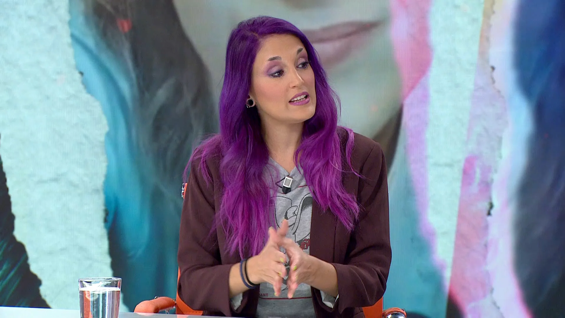 La despiden por su color de pelo: "Mi jefe me dijo que ten&iacute;a el cabello demasiado azul"