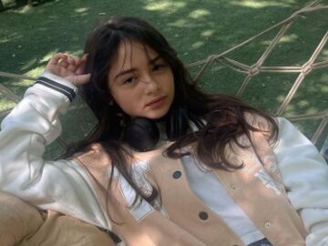 Descubrimos a Beren Nur Karadiş, la actriz que interpreta a Defne en Secretos de familia