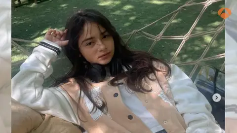 Descubrimos a Beren Nur Karadiş, la actriz que interpreta a Defne en Secretos de familia Descubrimos a Beren Nur Karadiş, la actriz que interpreta a Defne en Secretos de familia