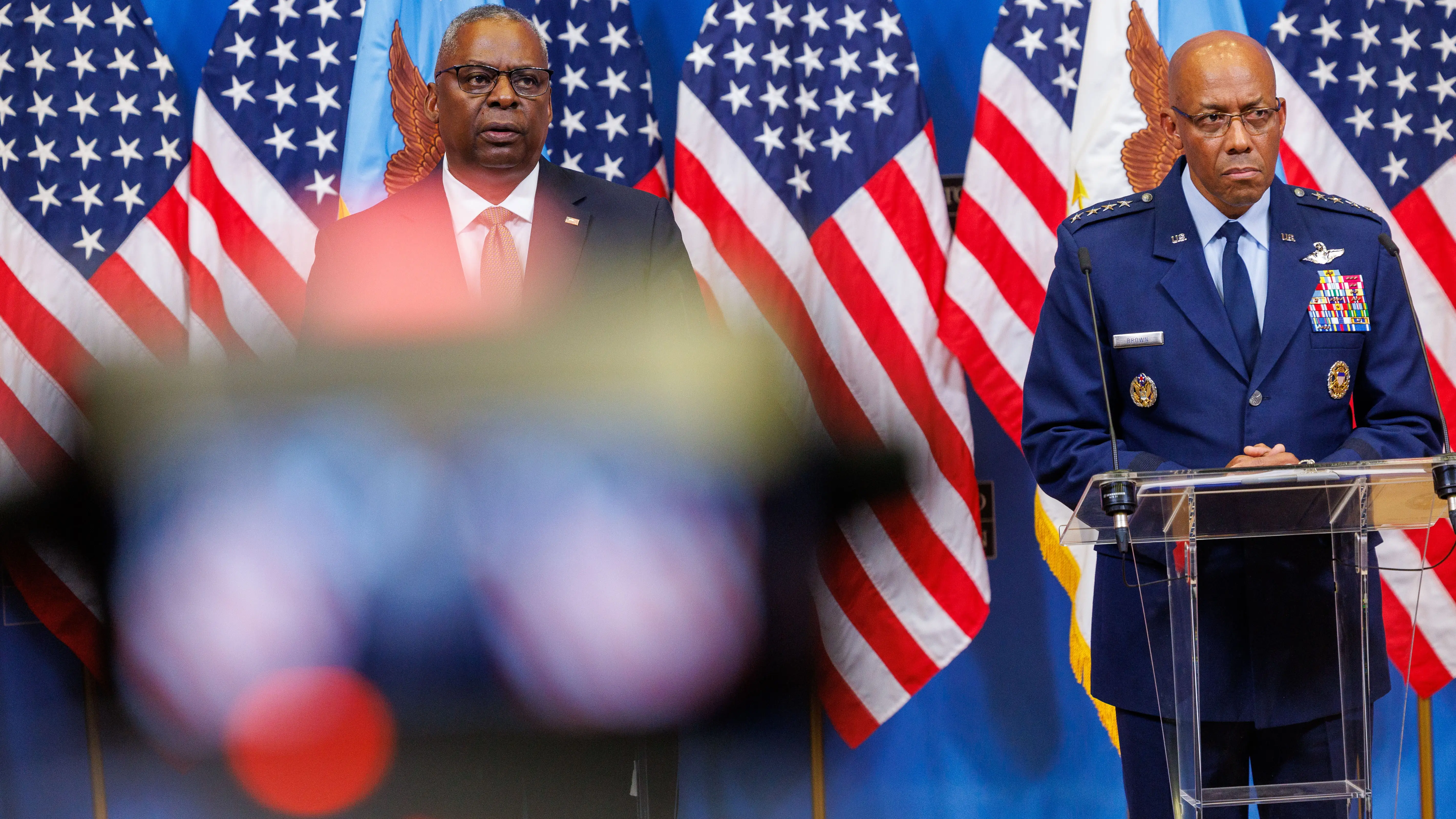 El secretario estadounidense de Defensa, Lloyd Austin, y el jefe del Estado Mayor conjunto de Estados Unidos, el general Charles Q. Brown Jr El secretario estadounidense de Defensa, Lloyd Austin, y el jefe del Estado Mayor conjunto de Estados Unidos, el general Charles Q. Brown Jr