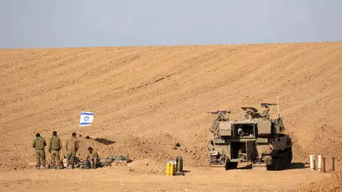 Soldados israelíes en la frontera con Gaza Soldados israelíes en la frontera con Gaza