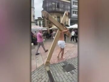 El 'via crucis' de un hostelero de Asturias obligado a cerrar después de invertir medio millón de euros