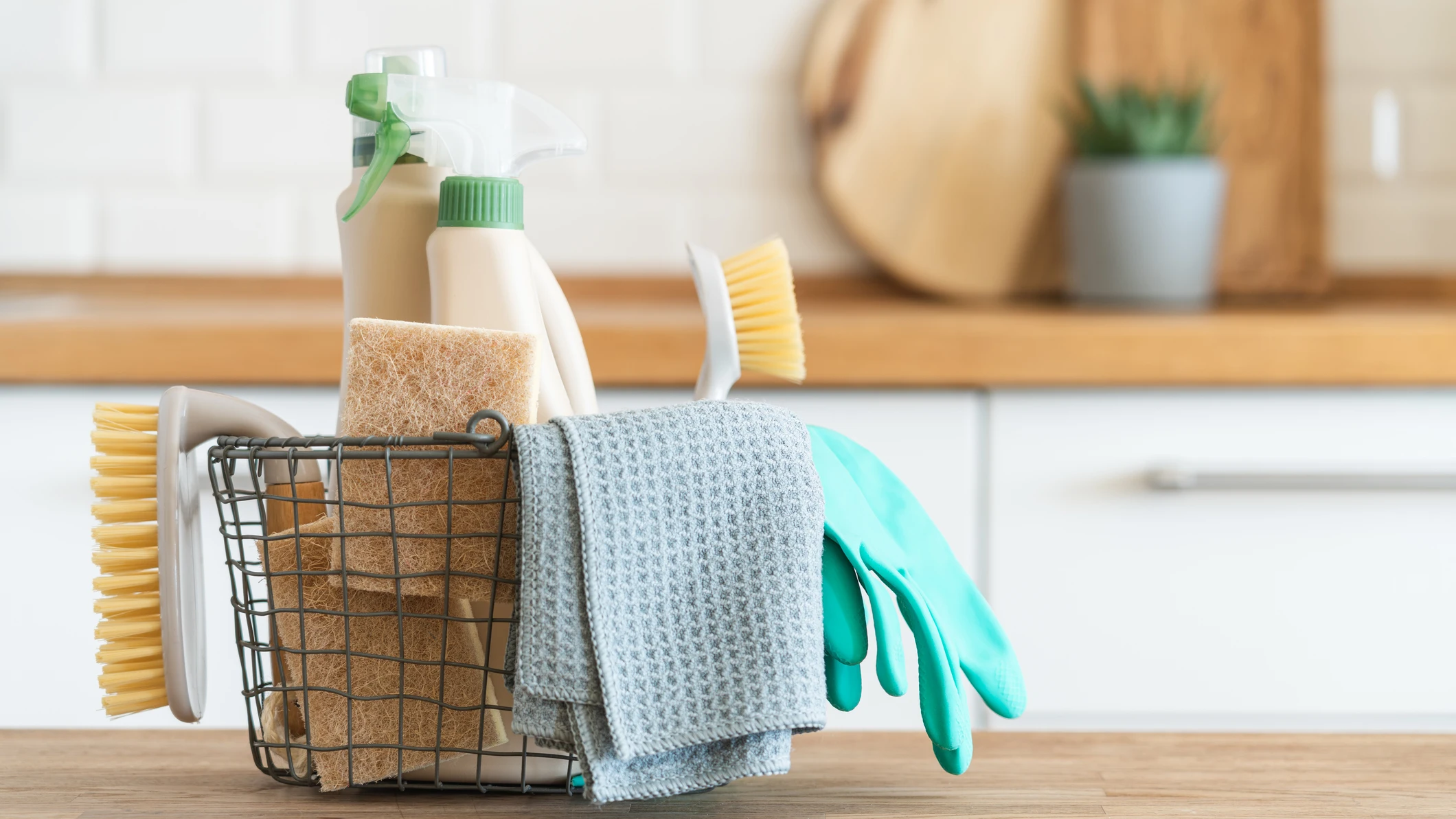 Materiales de limpieza del hogar.