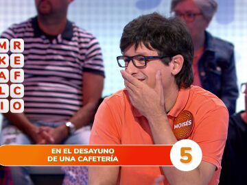 &iexcl;Mois&eacute;s desayuna fuerte! El secreto que le sonroja durante la Sopa de Letras