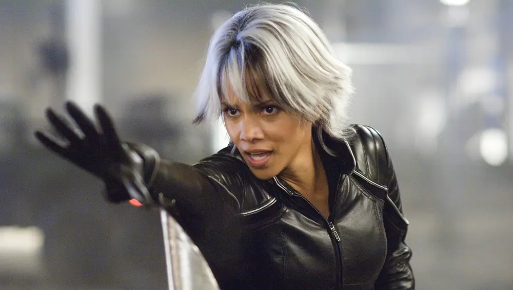 Halle Berry como Tormenta en X-Men Halle Berry como Tormenta en X-Men