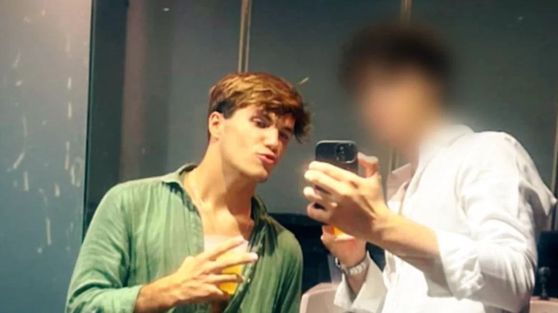 Álvaro Prieto junto a un amigo suyo en la fiesta previa a su muerte el jueves 12 de octubre Álvaro Prieto junto a un amigo suyo en la fiesta previa a su muerte el jueves 12 de octubre
