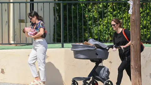 María Casado y Martina diRosso con su hija María Casado y Martina diRosso con su hija