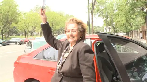 La verdadera relación que Carmen Sevilla mantenía con Augusto Algueró: "Cuando enfermó le vino una losa muy grande" La verdadera relación que Carmen Sevilla mantenía con Augusto Algueró: "Cuando enfermó le vino una losa muy grande"