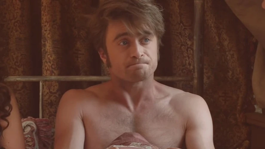 Daniel Radcliffe en Miracle Workers Daniel Radcliffe en Miracle Workers