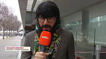 Joaquín se enfrenta a la opinión de la calle en su debut como reportero