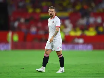Papu Gómez en un partido con el Sevilla FC Papu Gómez en un partido con el Sevilla FC