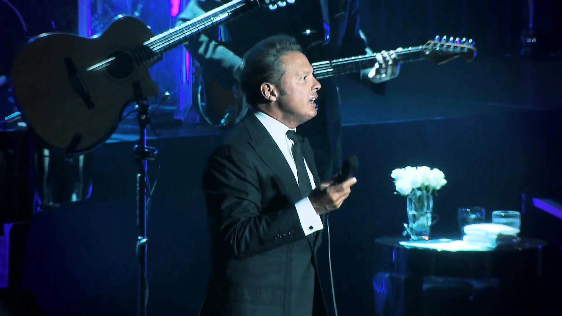 Luis Miguel bate todos los récords en México y se muestra más cercano que nunca: ¡Está disfrutando! Luis Miguel bate todos los récords en México y se muestra más cercano que nunca: ¡Está disfrutando!