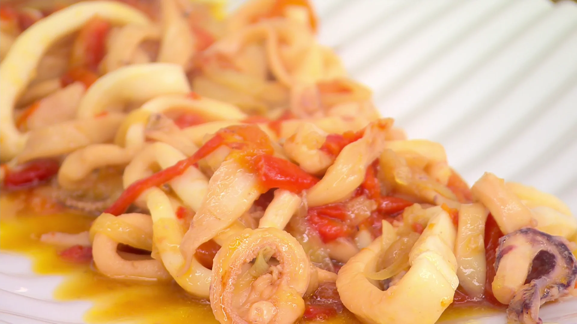 ¡Rápido y sencillo! Calamares con pimientos rojos de Karlos Arguiñano 